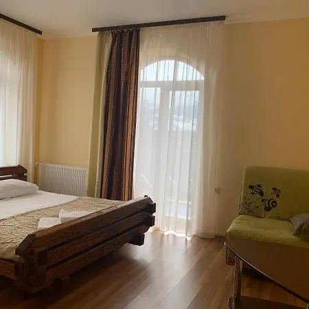 Kalyna Hotel