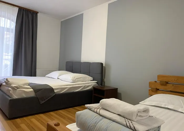 Hotel Kalyna *